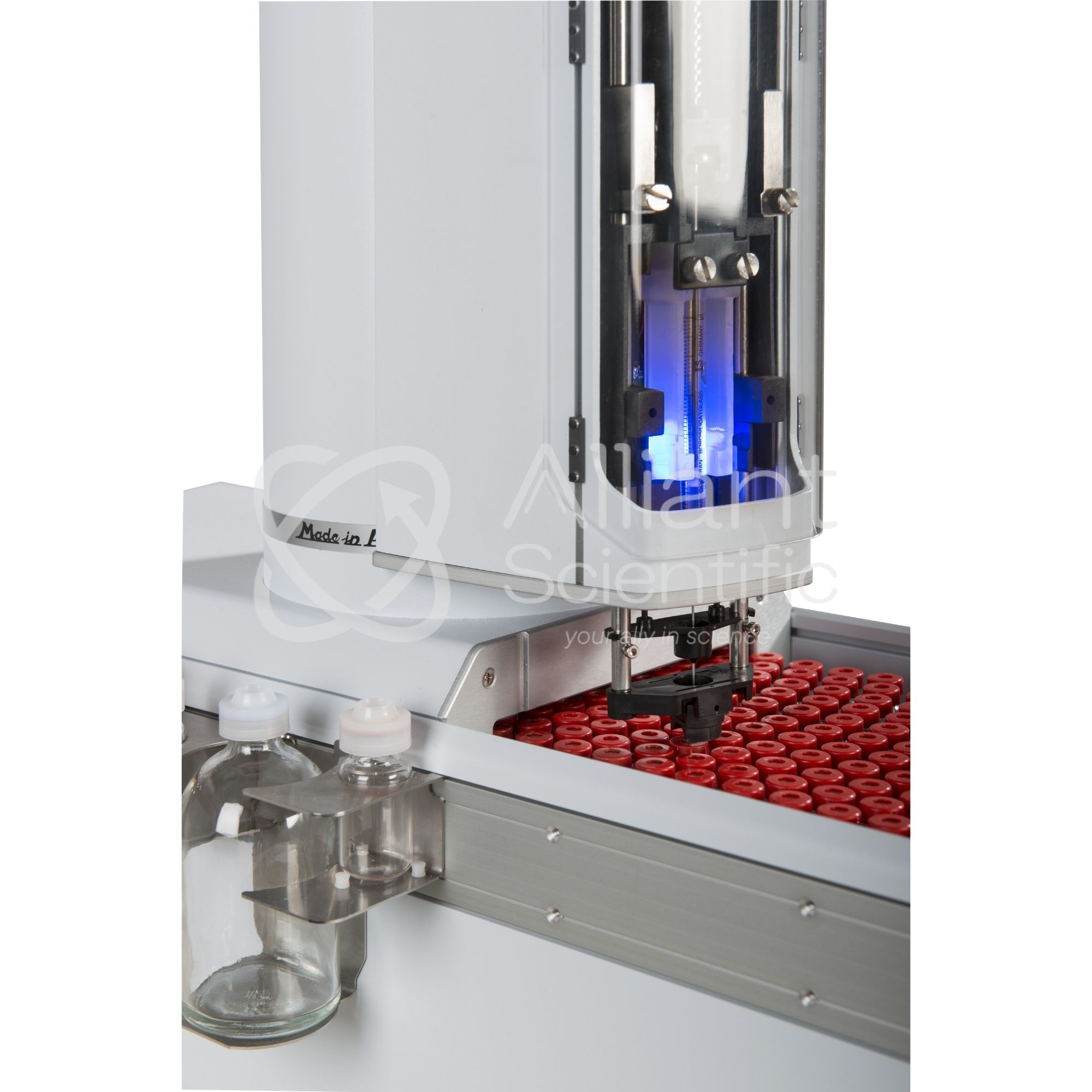 HTA HT4000L autosampler injecting a sample