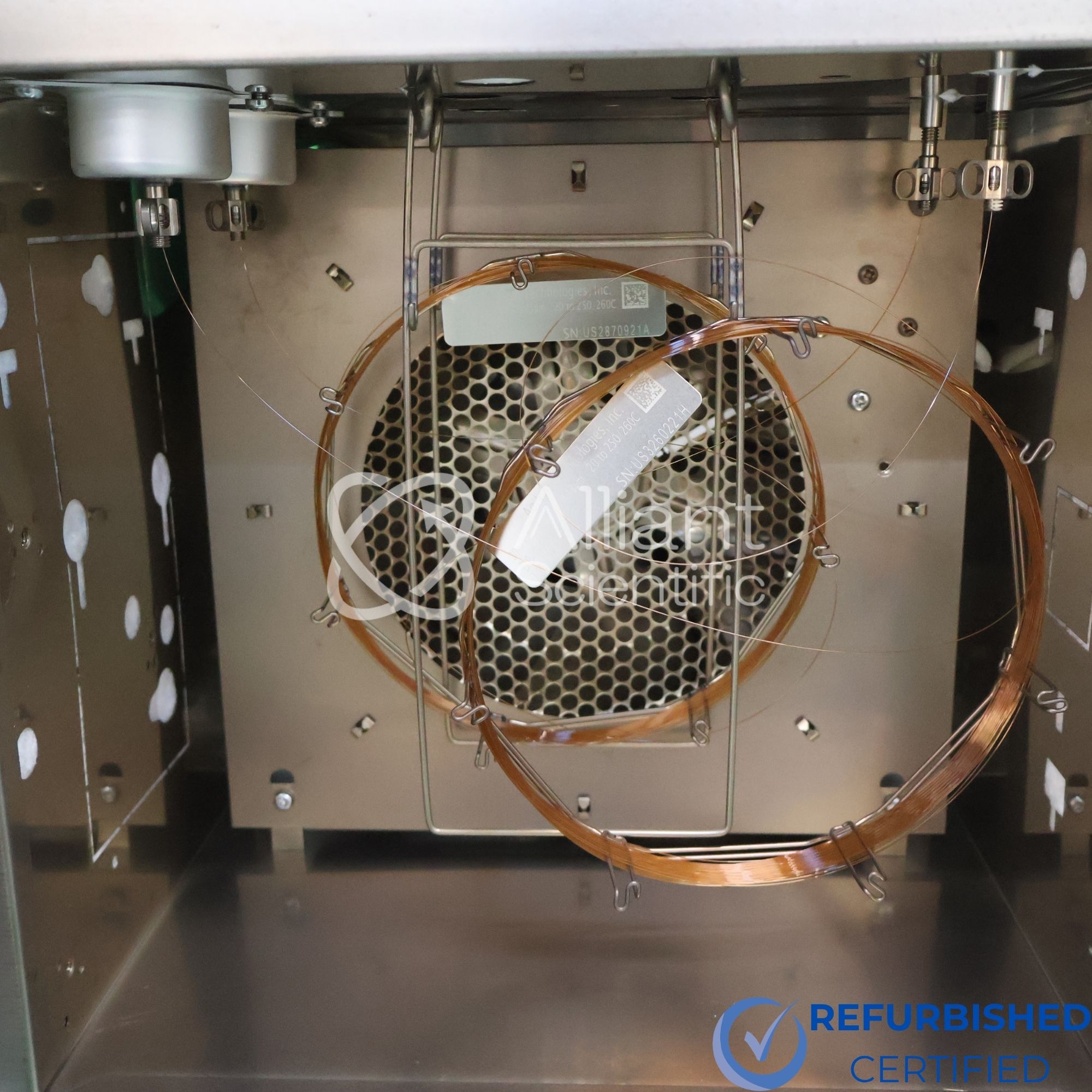 Agilent 8890 gas chromatograph oven view